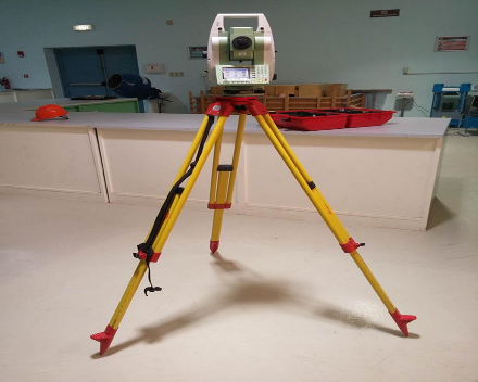 Total Station with tripod stand.png
